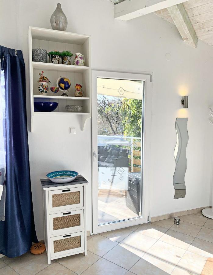 Apartment Helena Kanfanar Ngoại thất bức ảnh